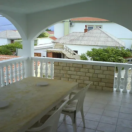 Appartement Velebit Ražanac